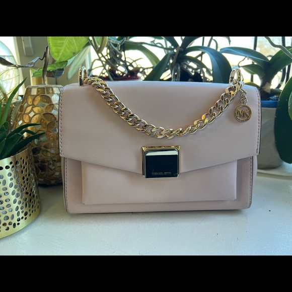 Michael Kors clutch like new - Picture 5 of 6